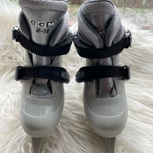CCM Tyke Expandable Kid's Skates Size 8-11 Medium Multi-fit Hockey Ice Gray